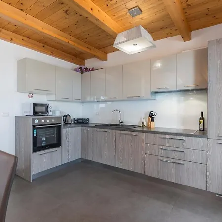 Vanesa With Private Pool Nearby Porec Villa *