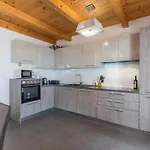Vanesa With Private Pool Nearby Porec Вилла *