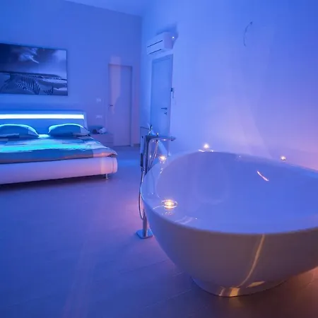 Villa Vanesa With Private Pool Nearby Porec