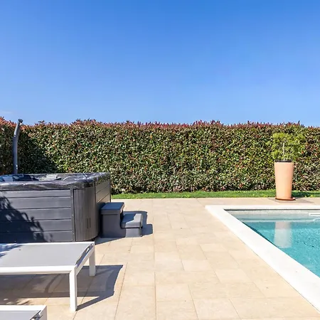 Vanesa With Private Pool Nearby Porec *