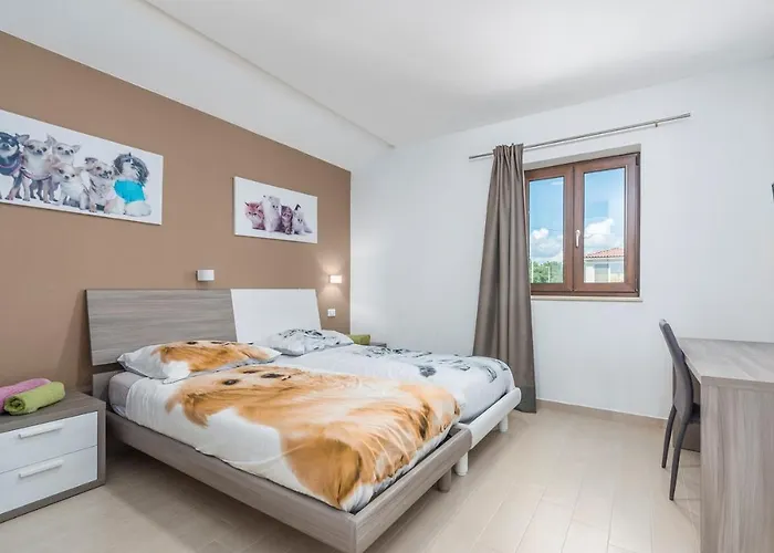 Vanesa With Private Pool Nearby Porec